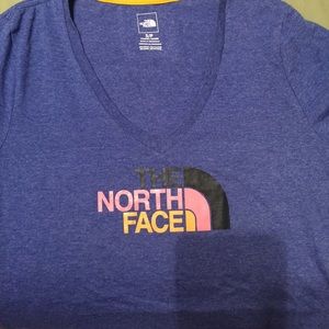 Women's North Face t-shirt