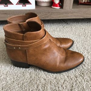 LC by Lauren Conrad Booties size 9 1/2