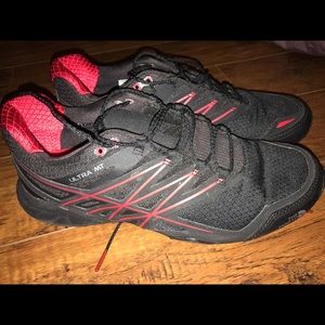 The North Face men's athletic shoes 8.5. Euc
