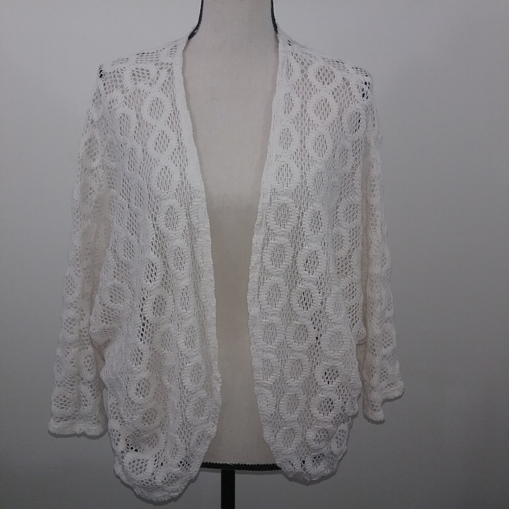 Charlotte Russe Womens Size XL White Shrug (A19)