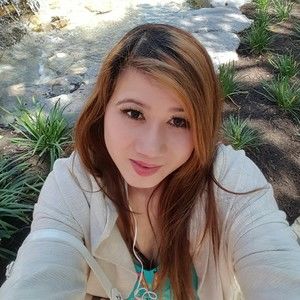 Meet your Posher, Lily