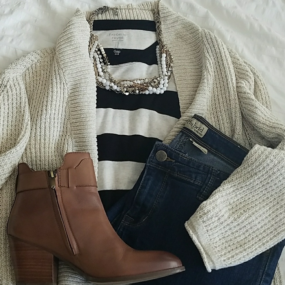 Gap favorite long sleeve tee