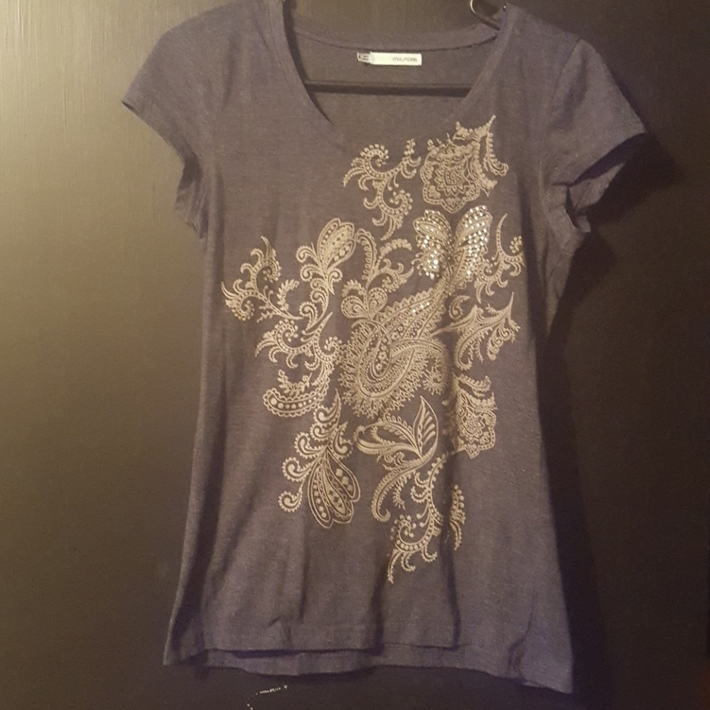 Dark gray Maurices t-shirt