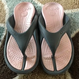 Crocs Gray & Pink Flip Flop Sandal(Women 8)(Men 6)