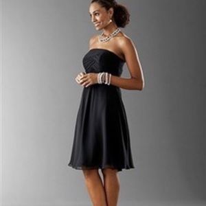 5/20 White House Black Market Strapless Dress