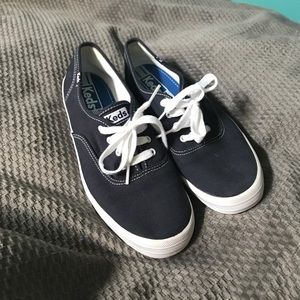 Navy Keds