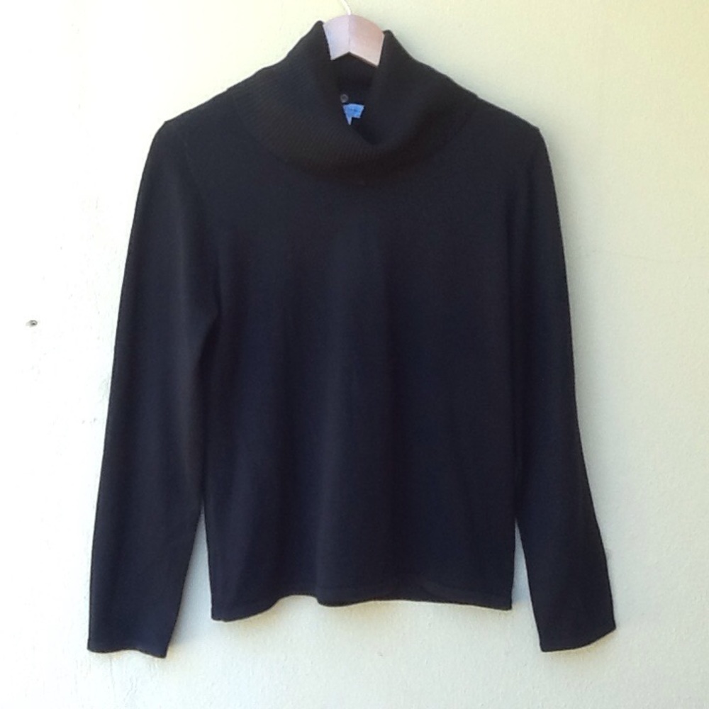 2 in 1 sweater..V neck or cowl neck travel sweater