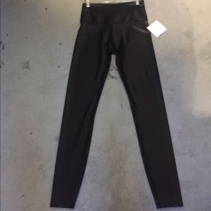 Beyond Yoga Gloss Over Leggings