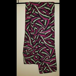 NWOT Lularoe TC Print Leggings