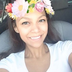 Meet your Posher, Yesenia