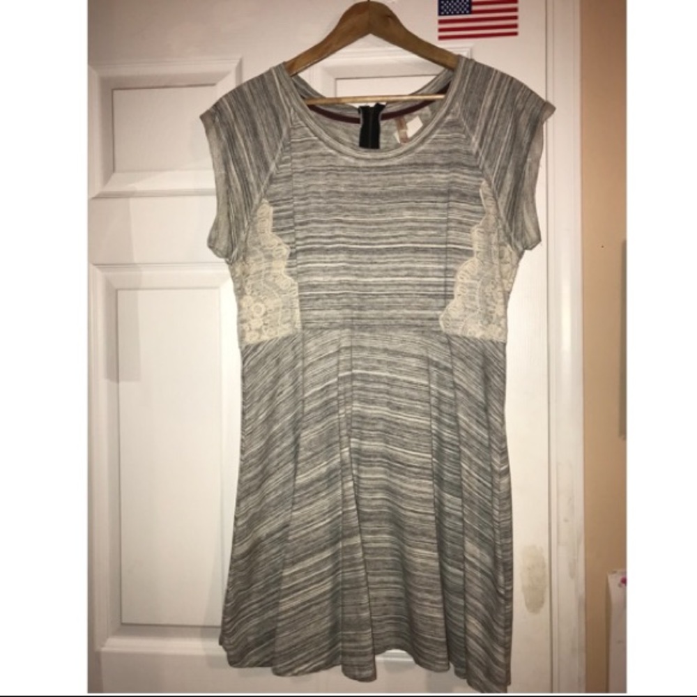 Xhilaration Short Sleeved Dress