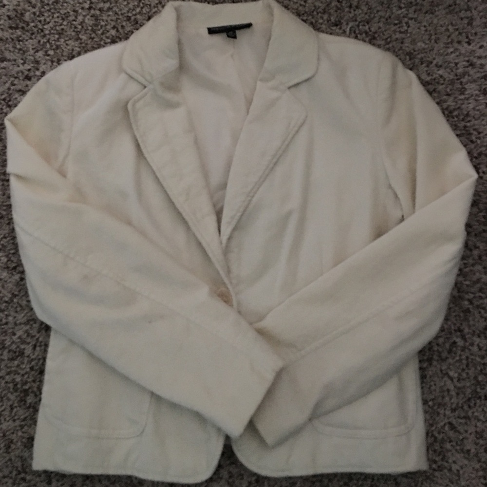 Women’s off white velvet blazer