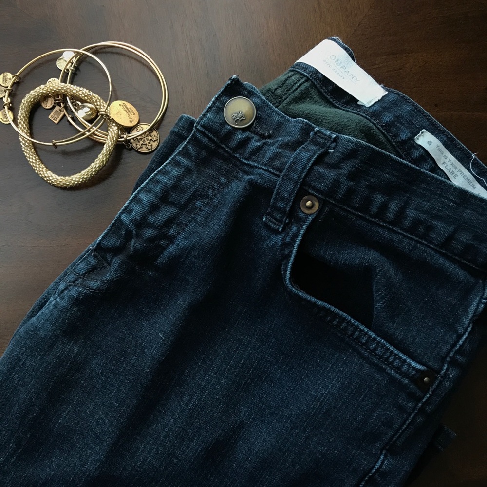 New York & Company Flare Jeans 👖