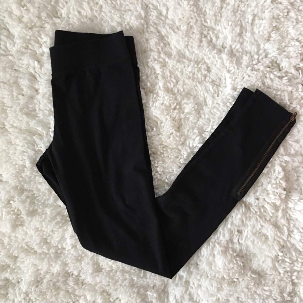 High waisted leggings with zipper