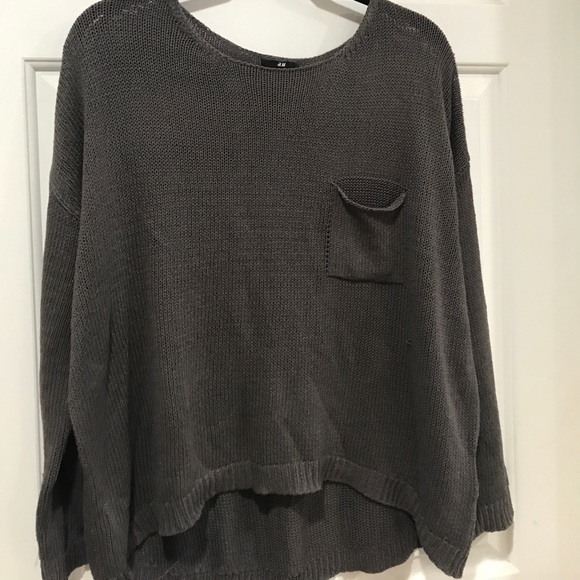 Gray sweater - Picture 1 of 1