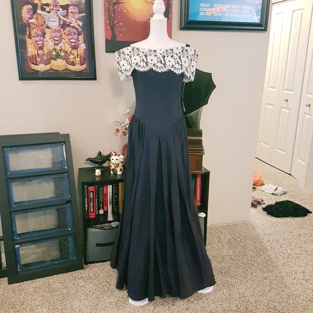NWT Vintage 80s Off-Shoulder Formal Dress