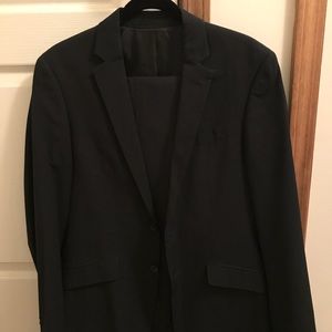 Kenneth Cole Reaction Men’s suit