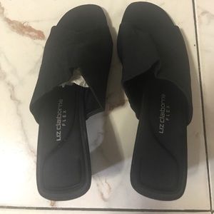 Liz Claiborne Open Toe Slip On Flex Sandals