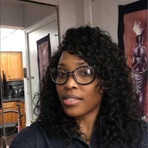 Meet your Posher, Pamela