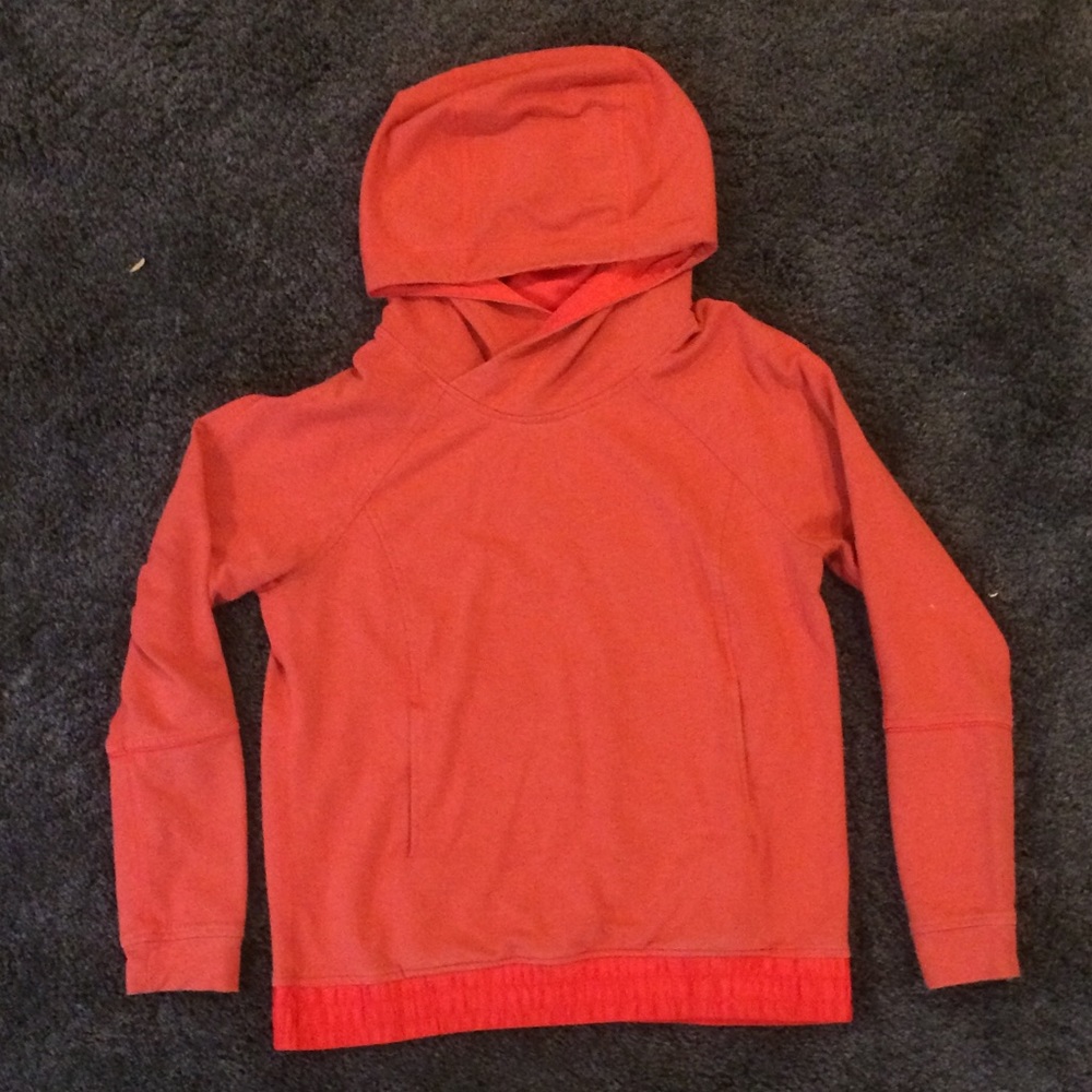 Lululemon sweatshirt