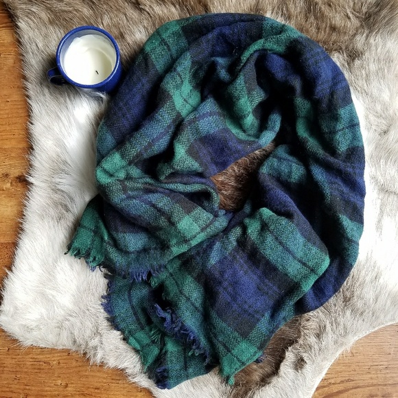 Forever 21 Accessories - Blue & Green Plaid Tartan Acrylic Blanket Scarf