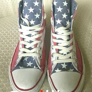 CONVERSE HIGHTOPS RED, WHITE AND BLUE SIZE 8.5 MEN