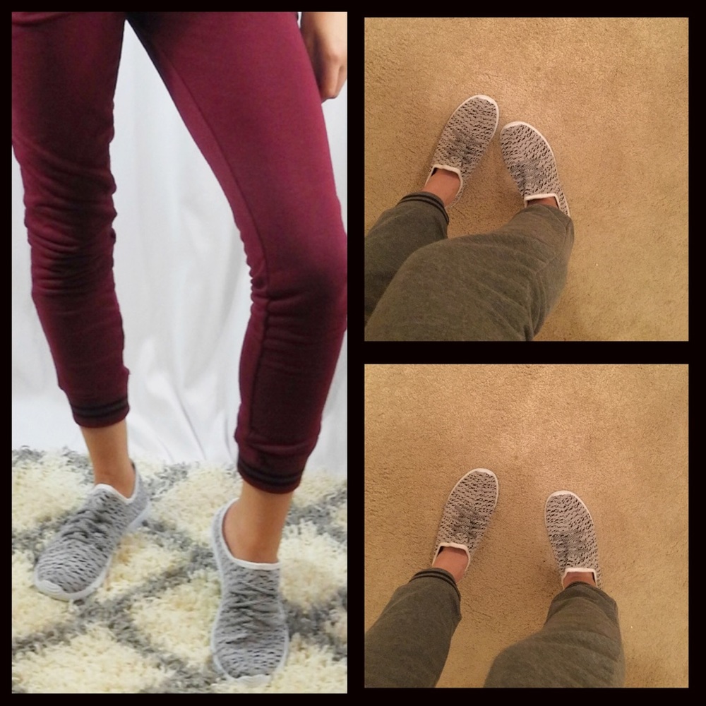 CLEARANCE‼️Slip on Sneakers - Picture 6 of 7