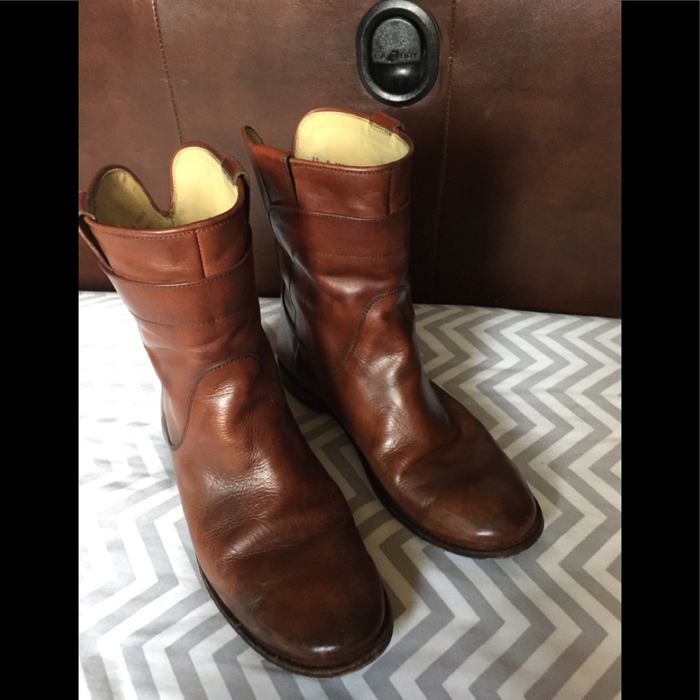 Frye Paige Short Boots