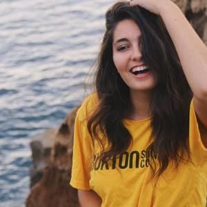 Meet your Posher, Genevieve