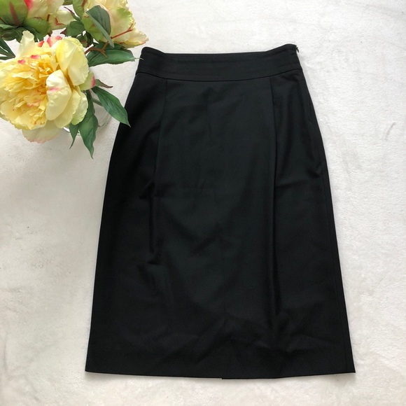 Zara Dresses & Skirts - ⭐️ZARA⭐️black classic pencil woman skirt