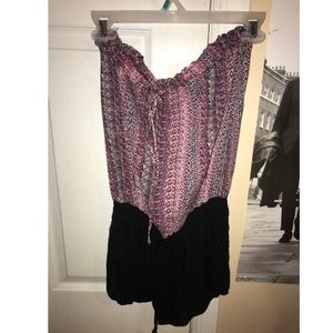 Sleveless Romper - Soft black short & pink top