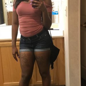 Meet your Posher, Jaqual