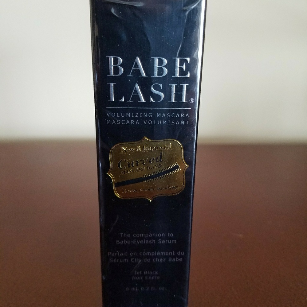 Babe Lash Volumizing Jet Black Mascara