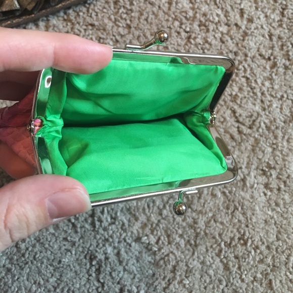 BAG BUNDLE tommy coin purse and crossbody purse - Picture 3 of 5