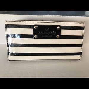 Kate Spade black and white wallet