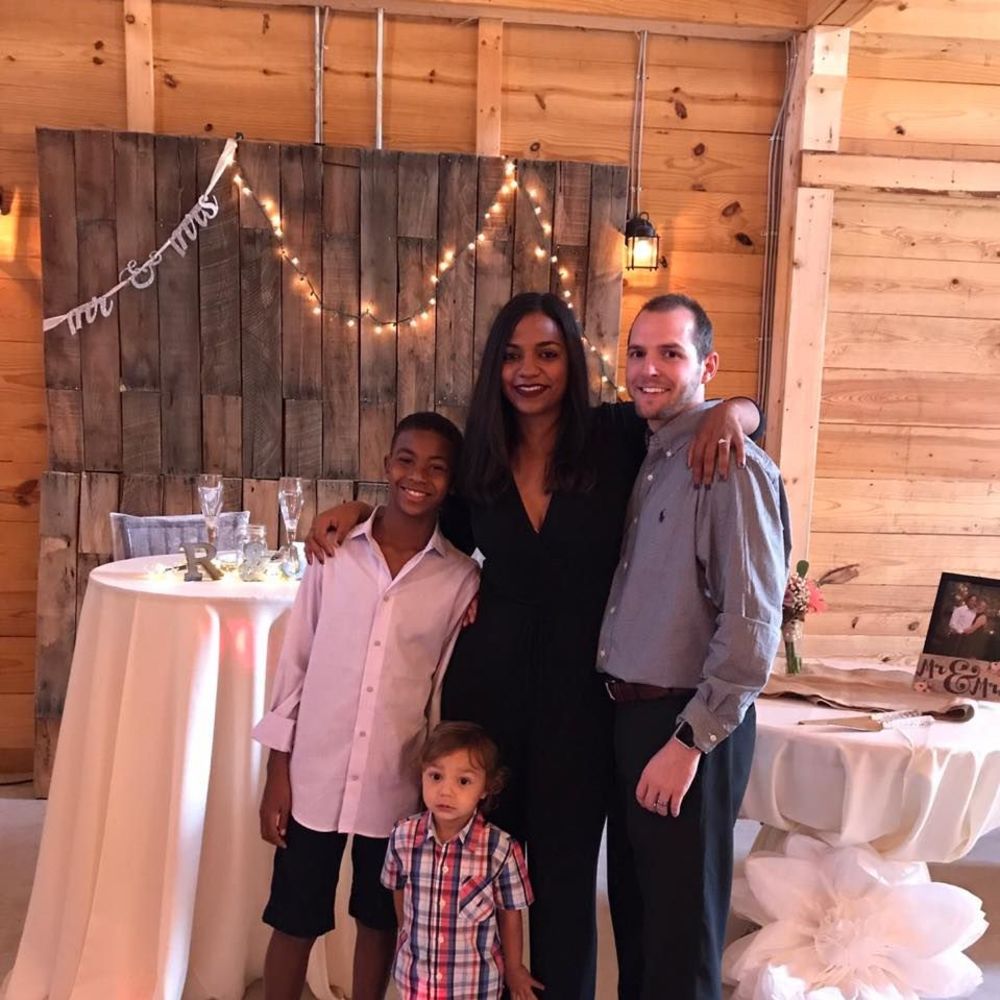 Meet your Posher, Claudia