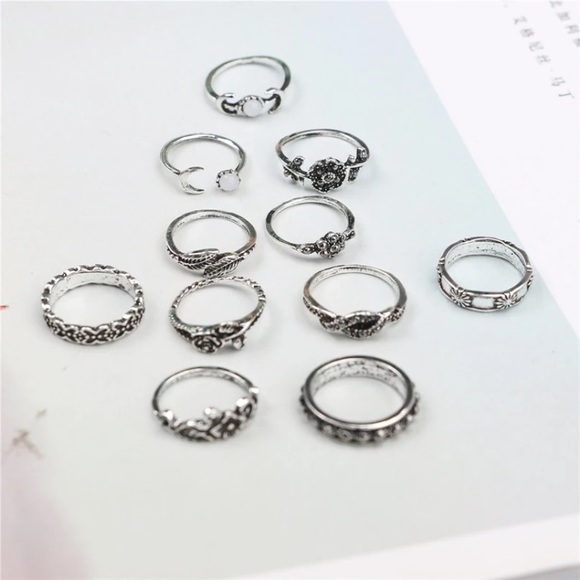 !!LAST ONE!! 11 Piece Boho Midi Ring Set - Picture 4 of 6