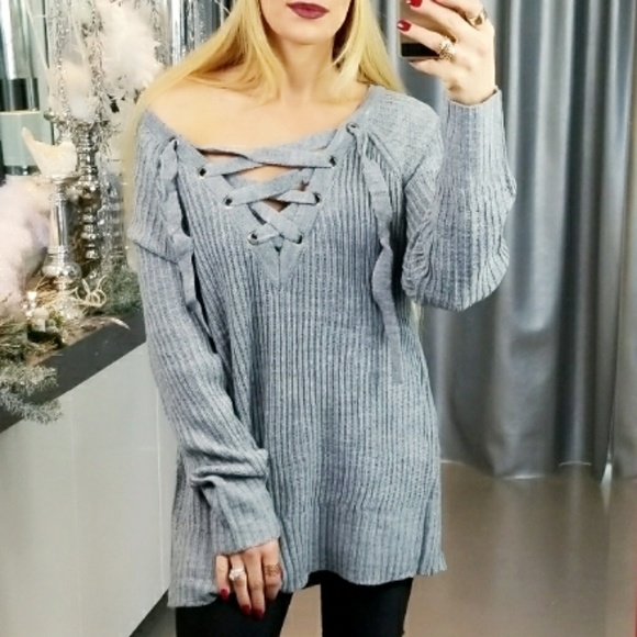 ♥️LAST 1♥️ LACE-UP DETAILED SWEATER - Picture 2 of 4