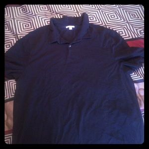 Men's black short sleeve collared polo shirt