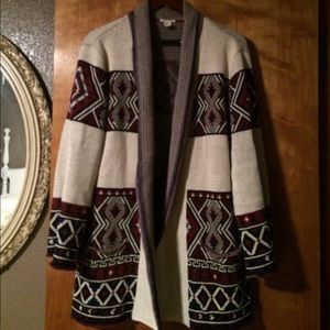 Tribal open sweater Aztec print- ski lodge