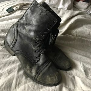 Steve Madden Troopa boots