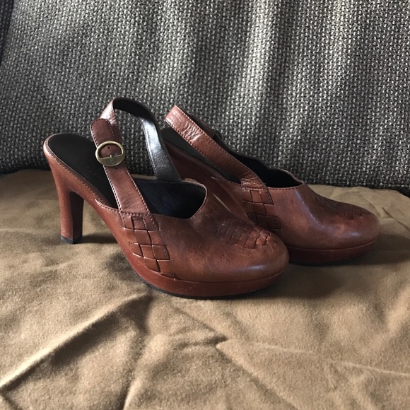 Cole Haan Clog - Picture 2 of 6