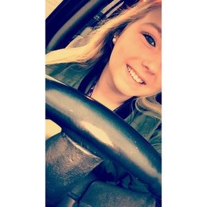 Meet your Posher, Tori