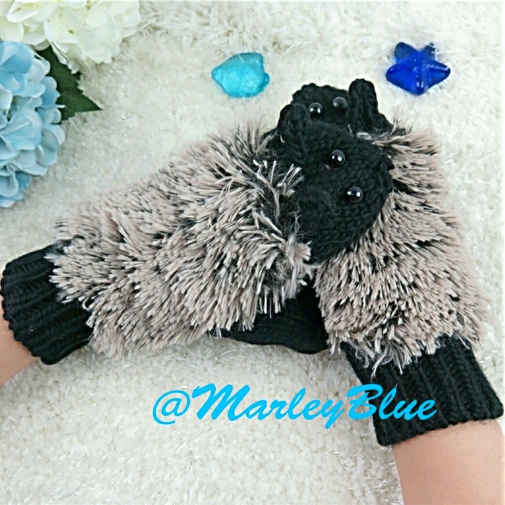 Buy2 Get 1 FREE!!⭐️Cute Critter Adult Mittens Black