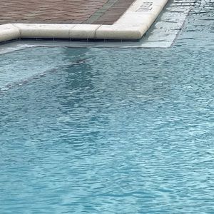 Meet your Posher, Caryl