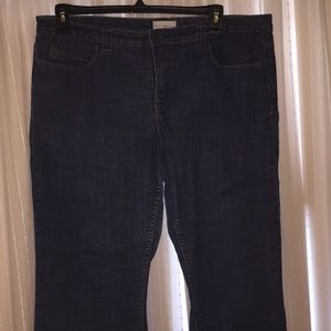 Venezia dark wash denim Capri pants