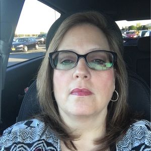 Meet your Posher, Gina