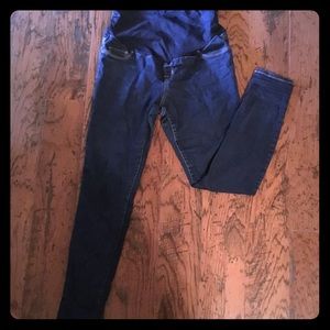 Liz Lange maternity skinny jeans, size medium