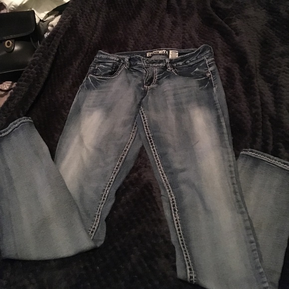 Jeans - Picture 1 of 5