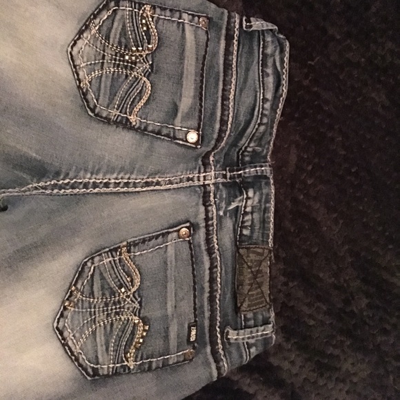 Jeans - Picture 4 of 5